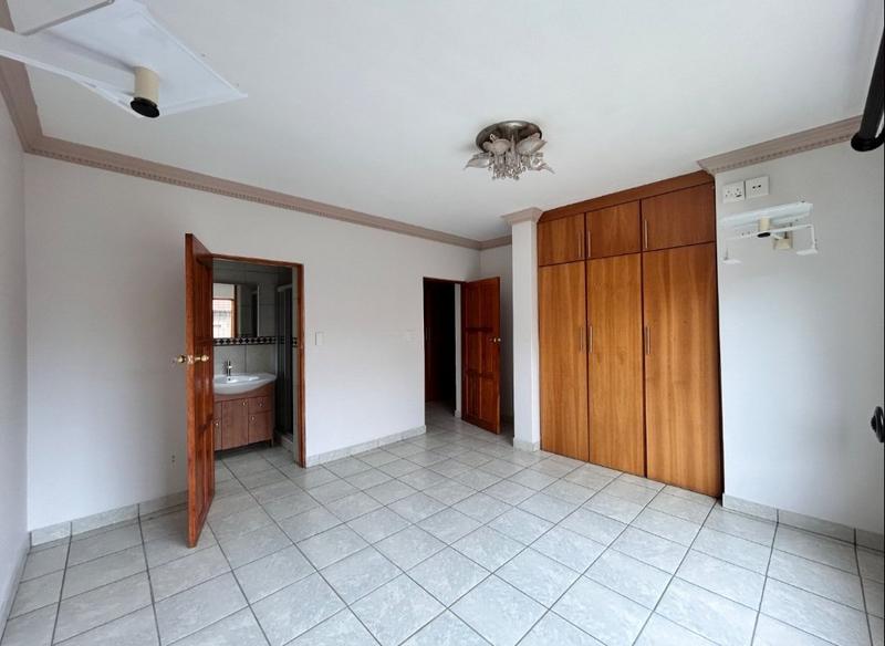 6 Bedroom Property for Sale in Birdwood Estate North West